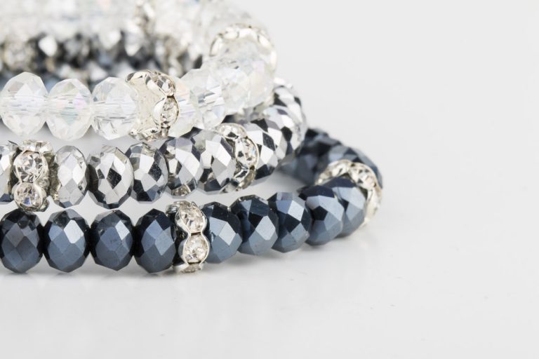 How to Style Vintage Costume Jewelry